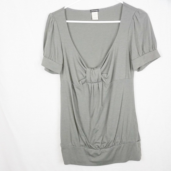 Gray Top - Picture 2 of 3